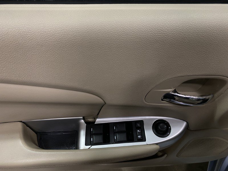 Used 2013 Chrysler 200 Limited FWD image 27