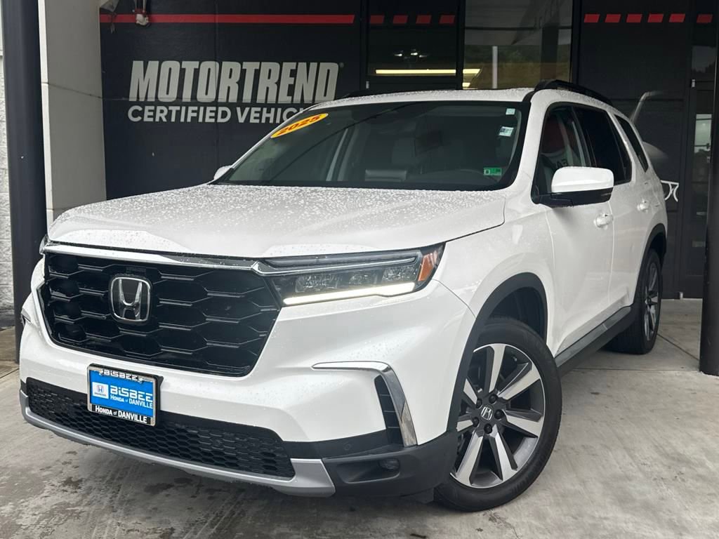 Certified 2025 Honda Pilot Touring