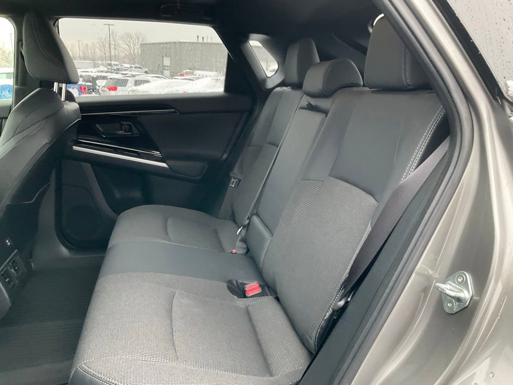 Used 2024 Toyota bZ4X XLE w/ Weather Package image 19