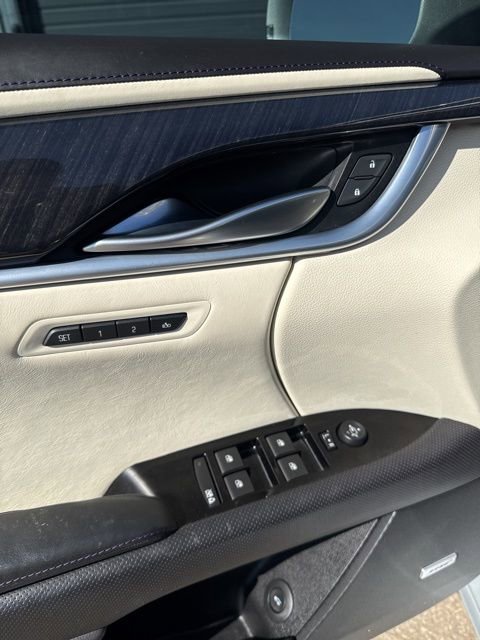 Used 2016 Cadillac XTS Platinum image 12