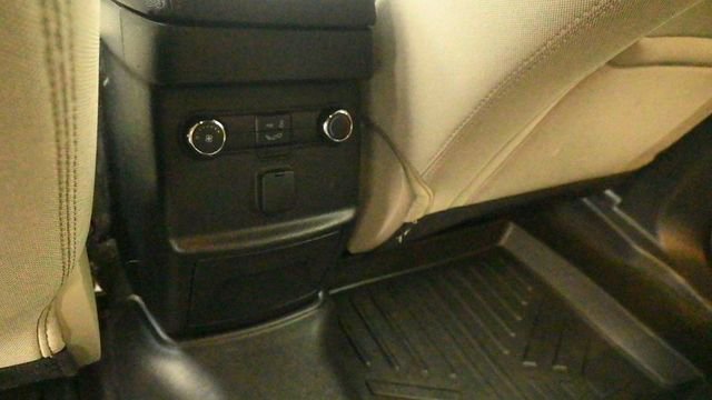 Certified 2018 Ford Explorer XLT w/ Equipment Group 201A AWD/4WD image 12