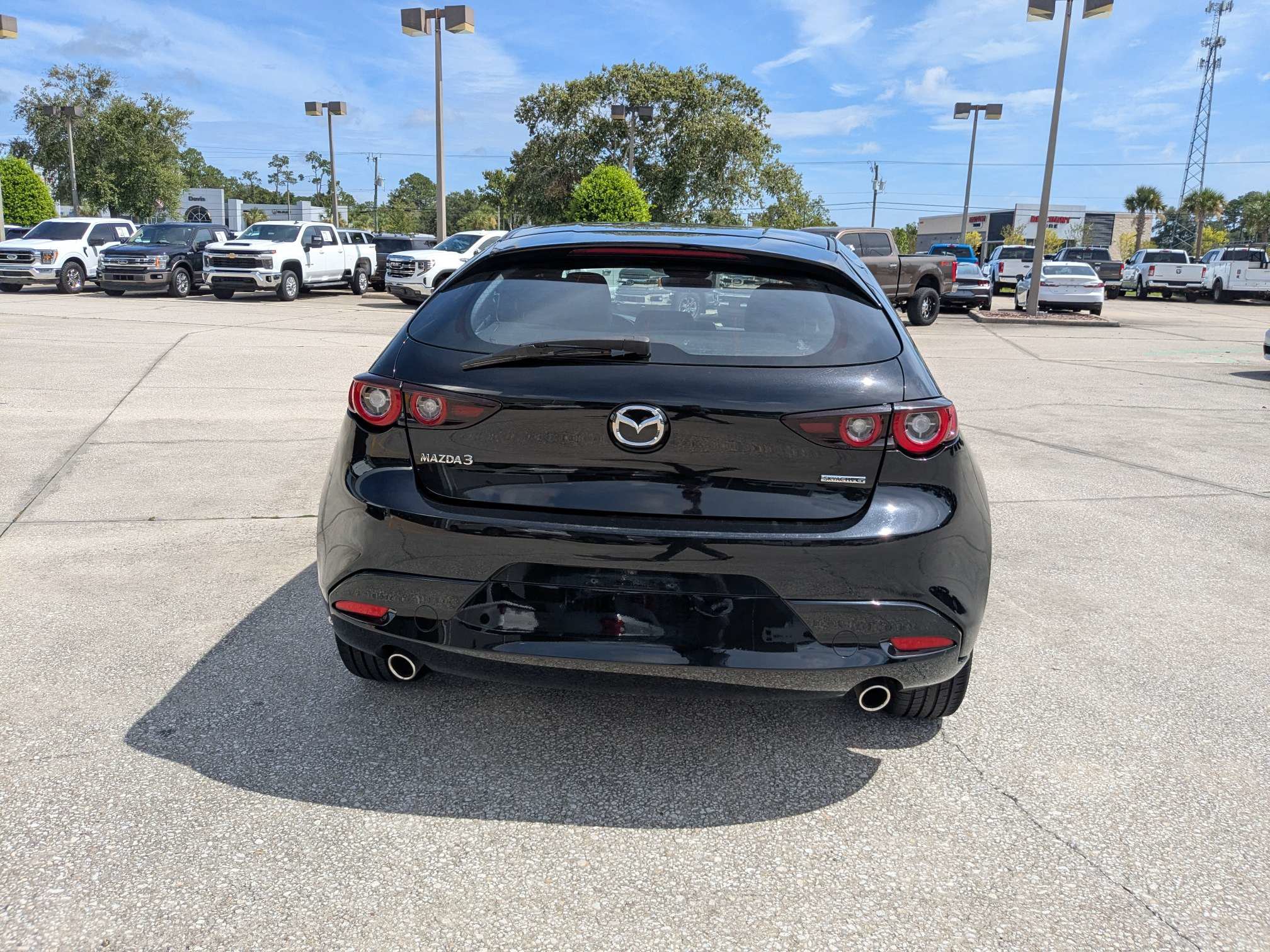 Used 2024 MAZDA MAZDA3 s FWD image 5