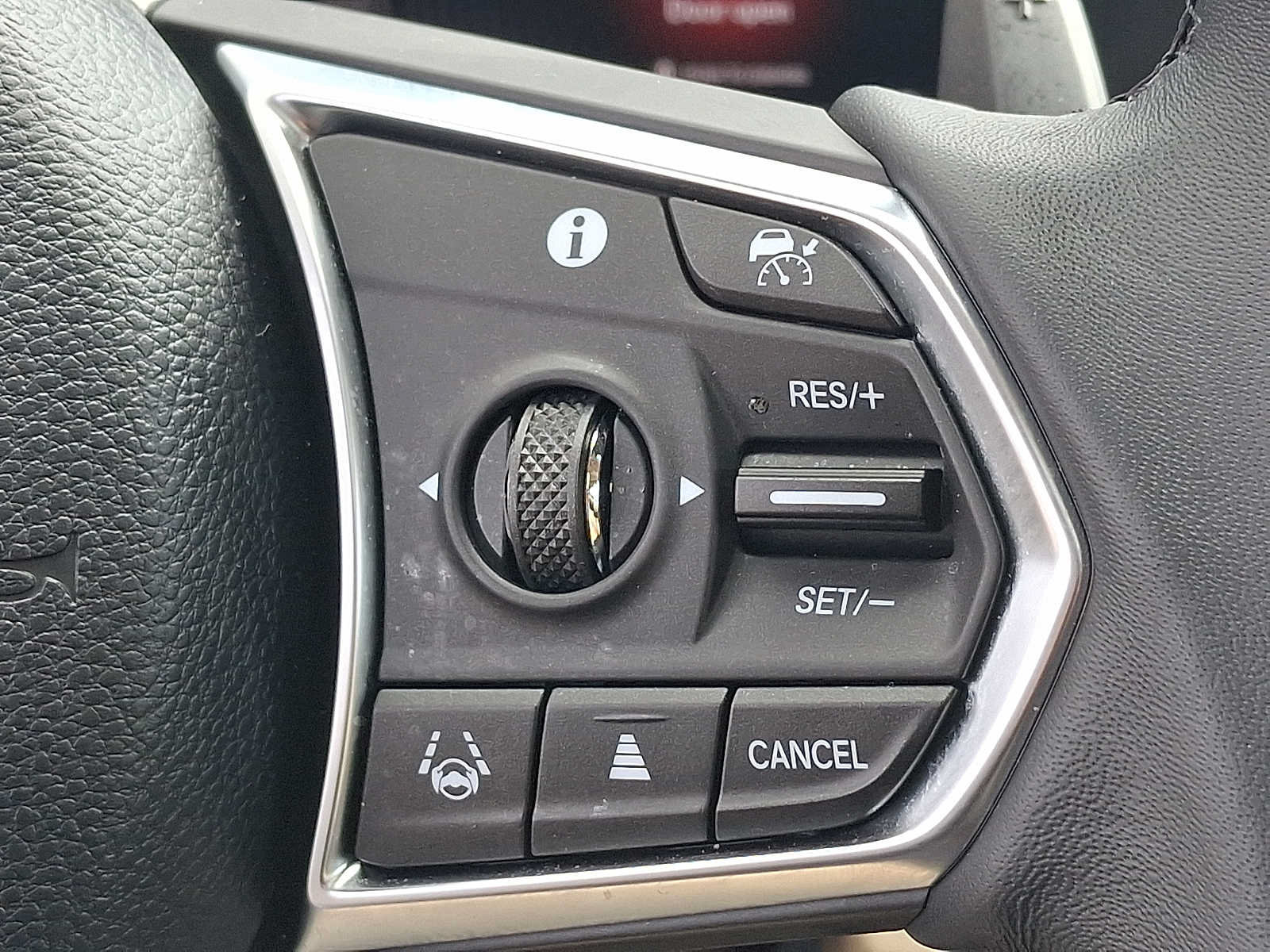Certified 2026 Acura MDX w/ Technology Package FWD image 23