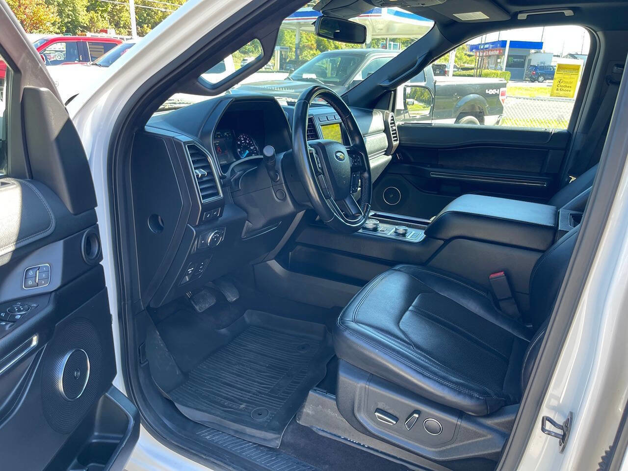 Used 2018 Ford Expedition Max Limited w/ Equipment Group 302A image 18