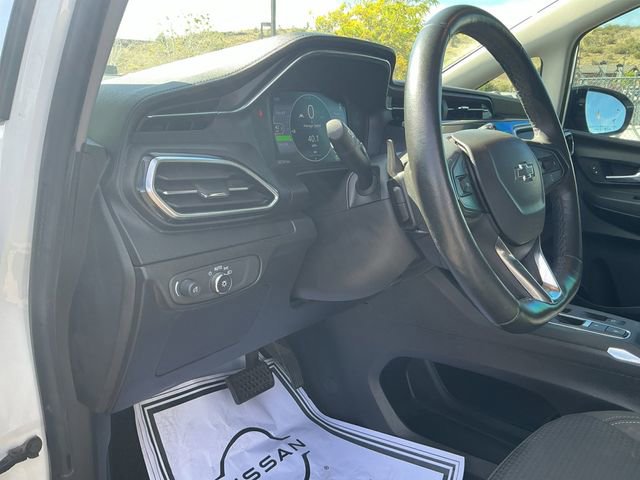Used 2023 Chevrolet Bolt LT FWD image 29