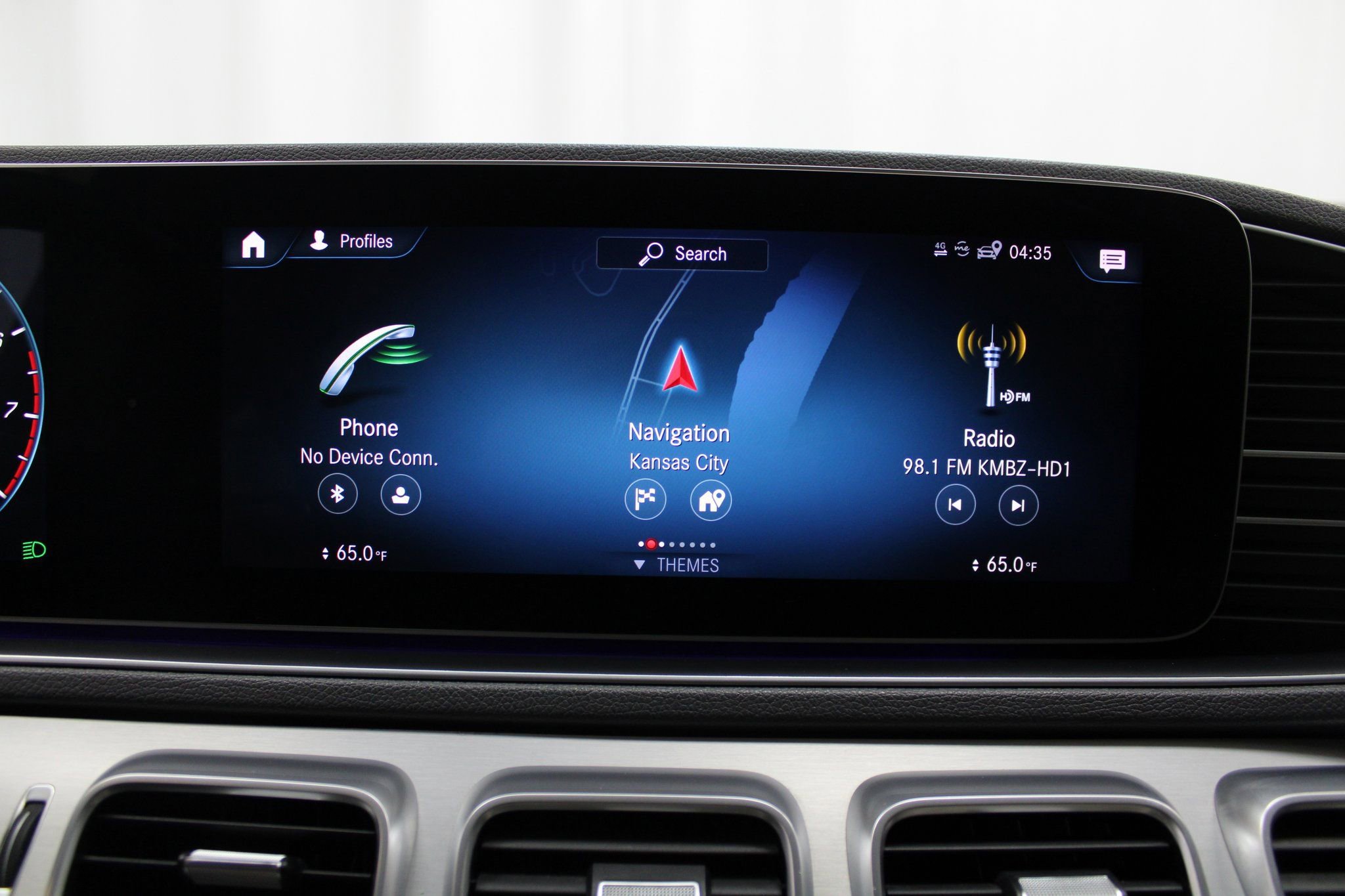 Used 2020 Mercedes-Benz GLE 350 4MATIC w/ Premium Package image 45