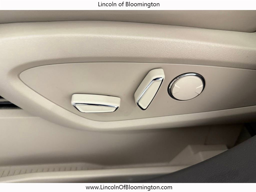 Certified 2023 Lincoln Nautilus Reserve w/ Equipment Group 201A image 31