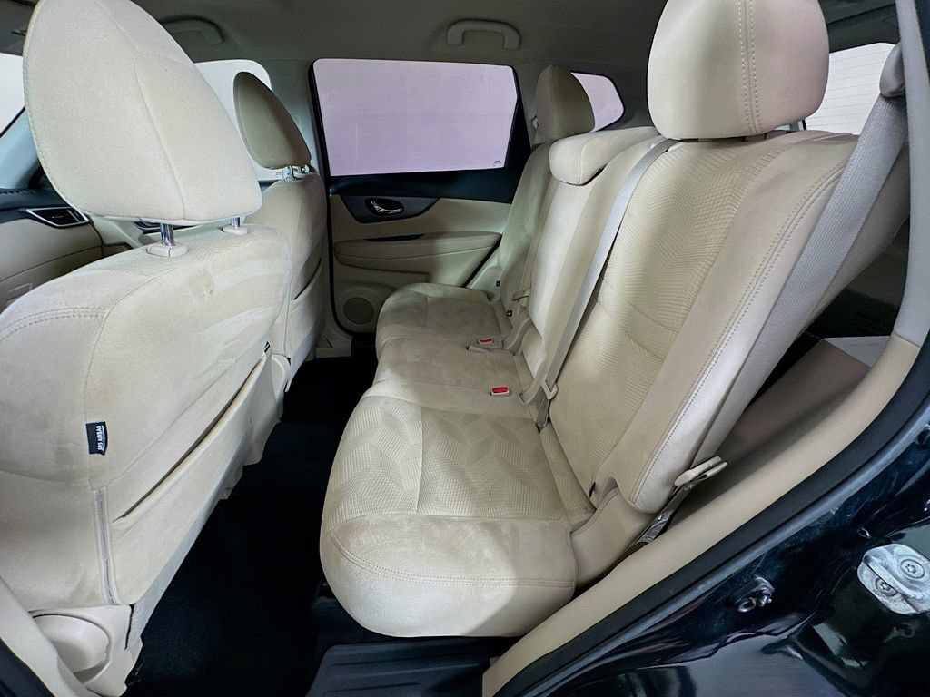 Used 2016 Nissan Rogue S FWD image 27