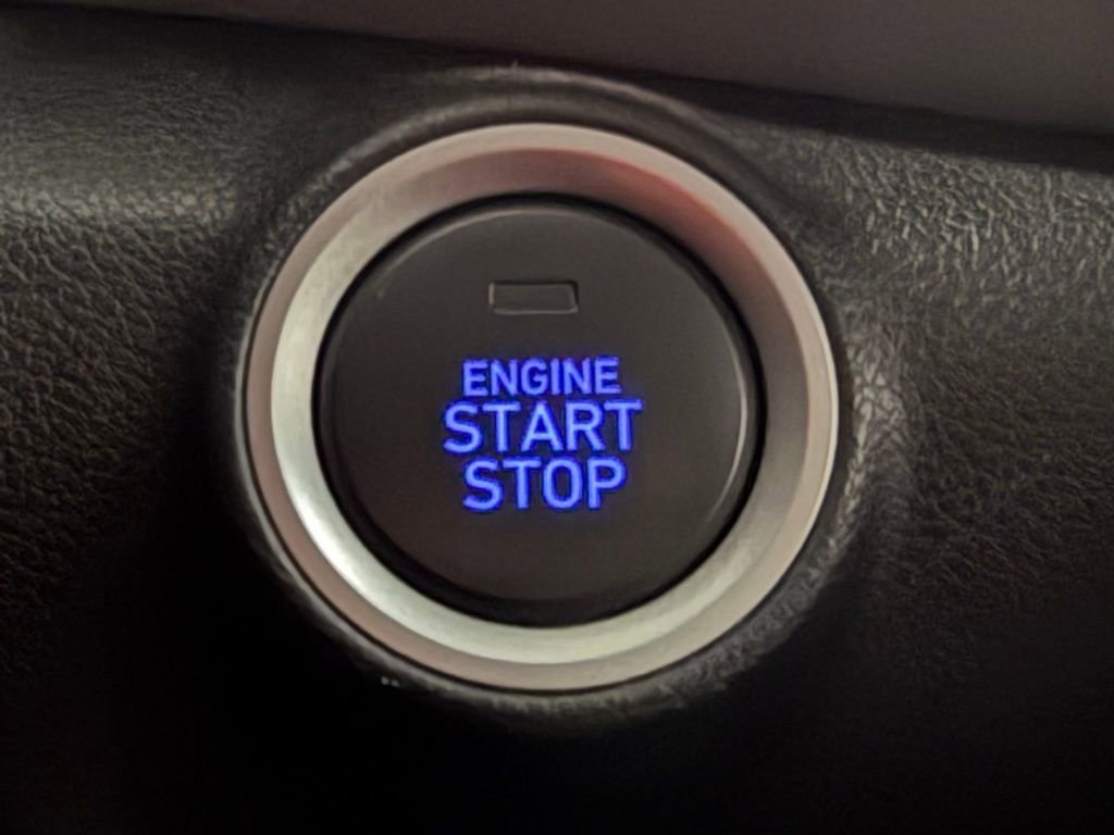 Used 2020 Hyundai Kona Limited image 23