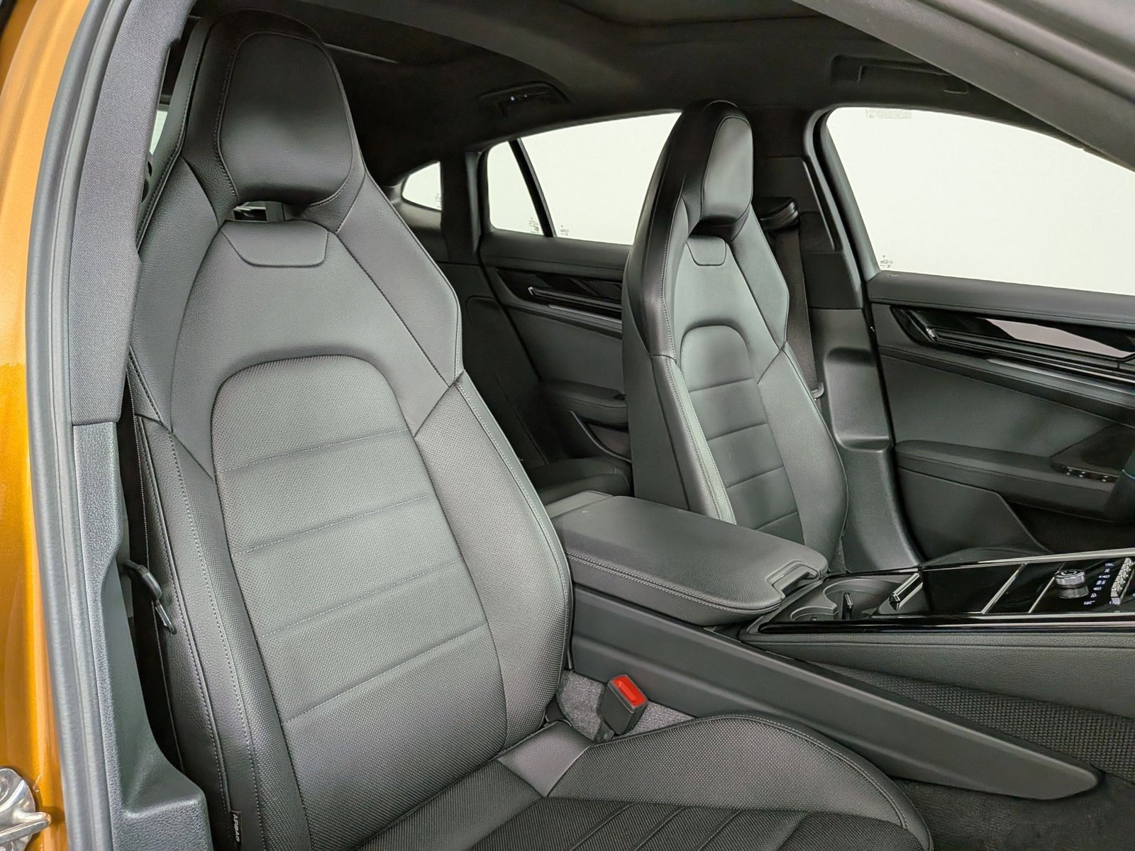 Used 2024 Porsche Panamera image 22