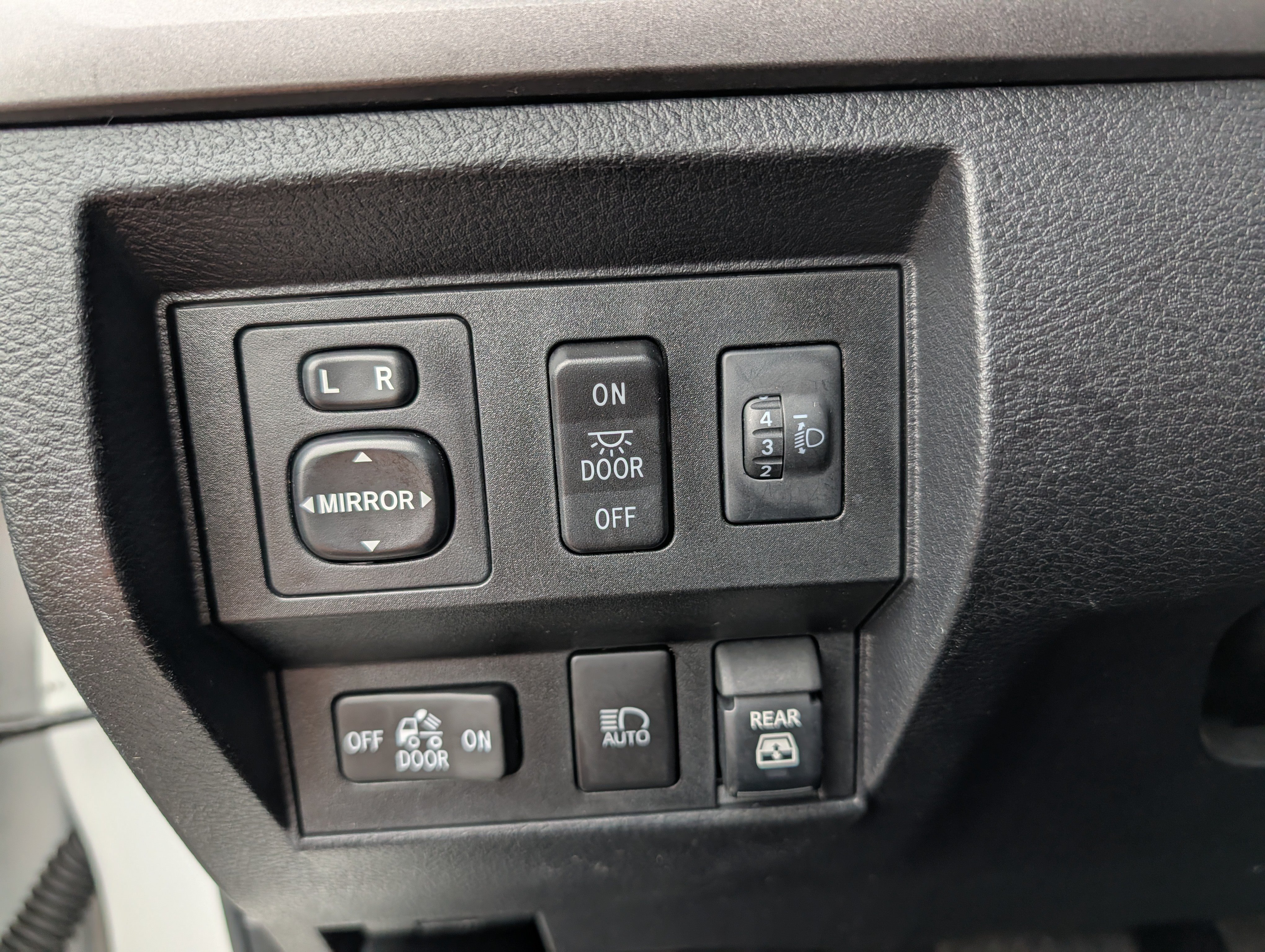 Used 2021 Toyota Tundra SR5 w/ Trail Edition AWD/4WD image 26