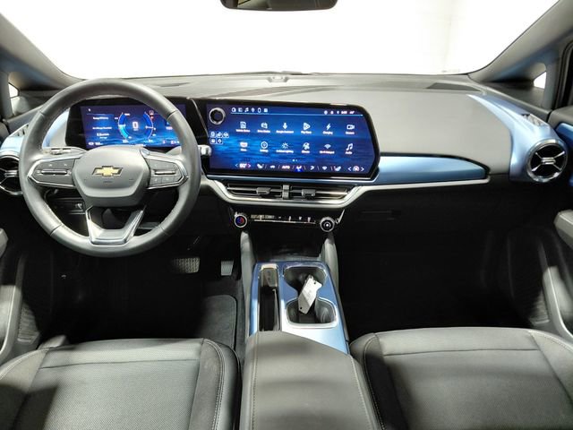 Used 2025 Chevrolet Equinox EV LT w/ Convenience Package image 14
