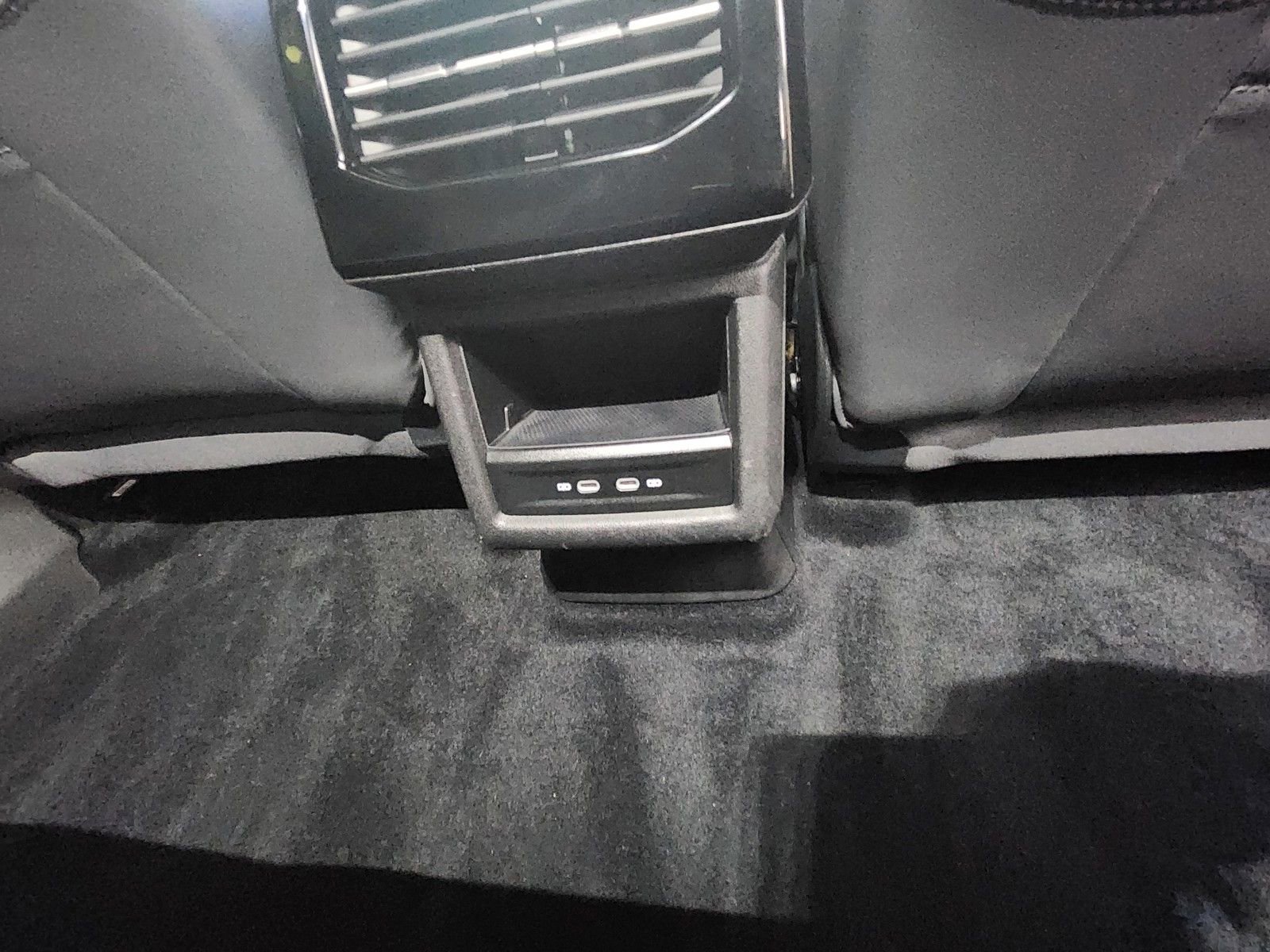 Used 2024 Volkswagen ID.4 Pro image 49