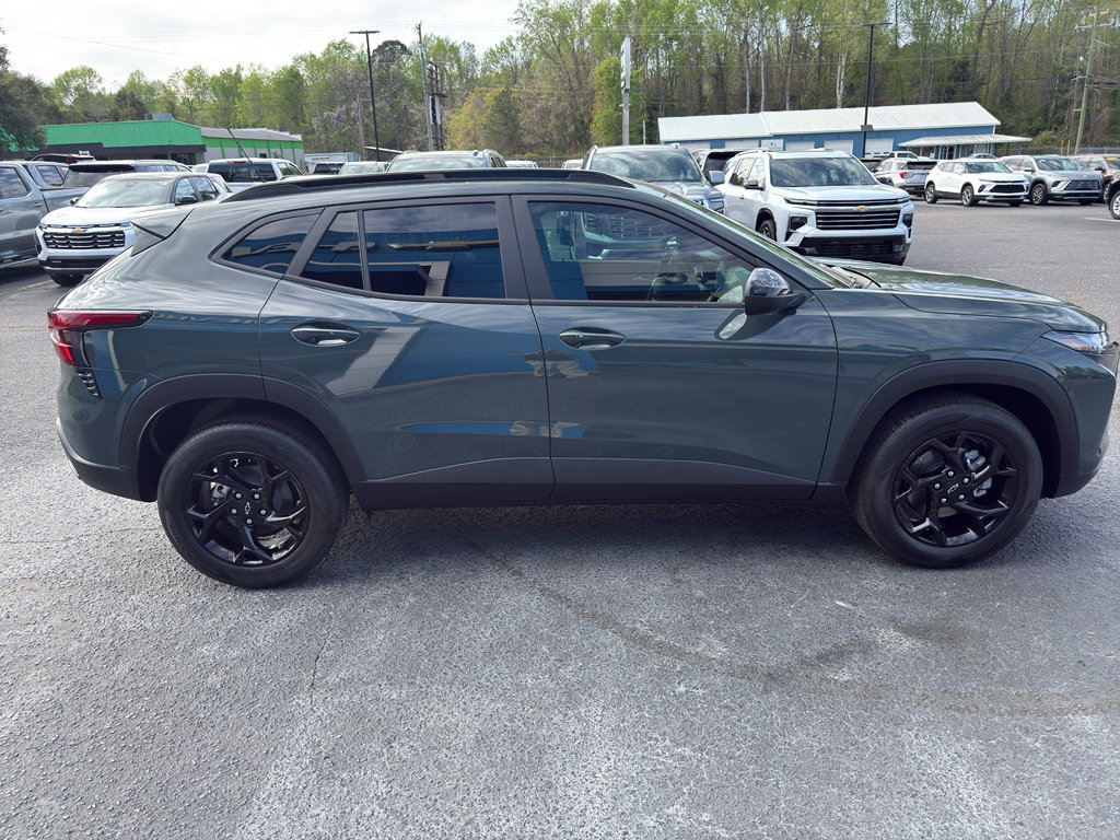 New 2026 Chevrolet Trax LT w/ Sunroof Package image 6