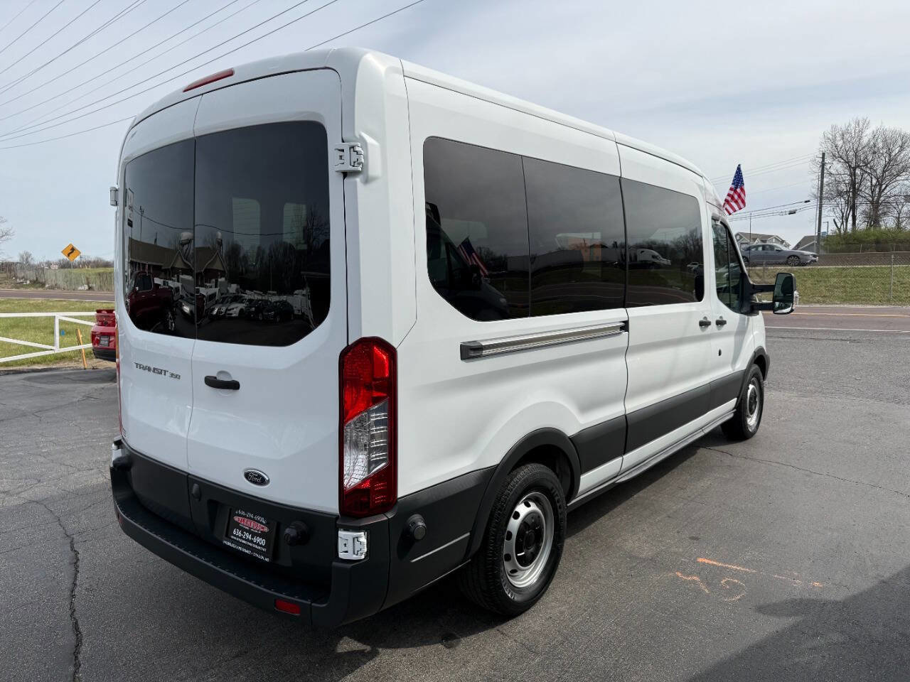 Used 2016 Ford Transit 350 XL image 5