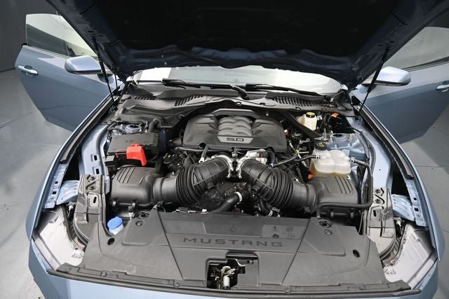 Used 2025 Ford Mustang GT Premium RWD image 13