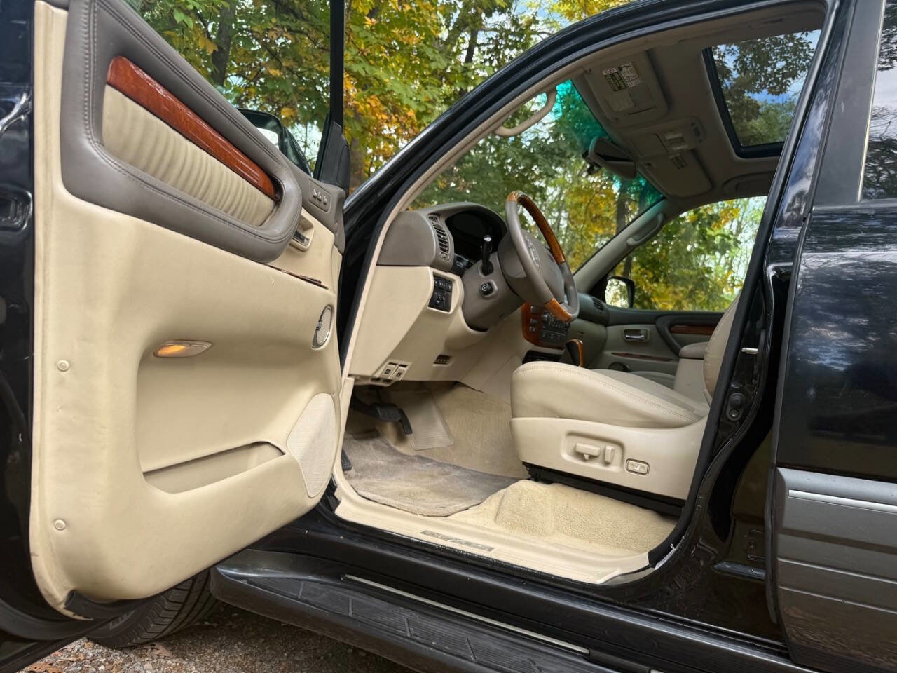 Used 2004 Lexus LX 470 4WD image 26