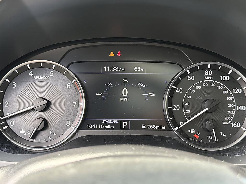 Used 2019 INFINITI QX50 Essential w/ Sensory Package AWD/4WD image 15