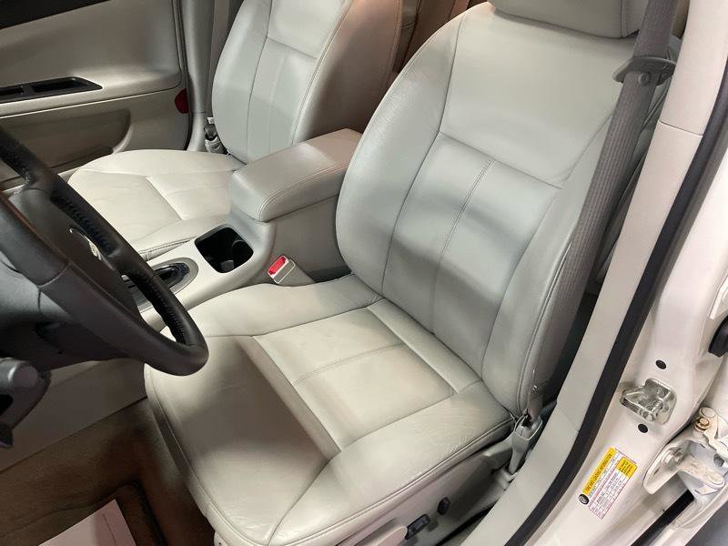 Used 2009 Chevrolet Impala SS w/ Convenience Package FWD image 26