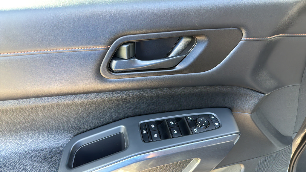 Used 2023 Nissan Pathfinder Rock Creek AWD/4WD image 19