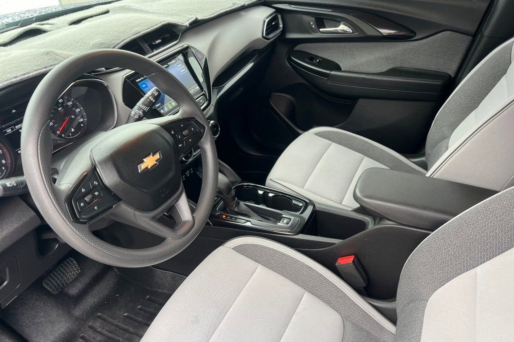 Used 2021 Chevrolet TrailBlazer LT w/ Convenience Package image 7