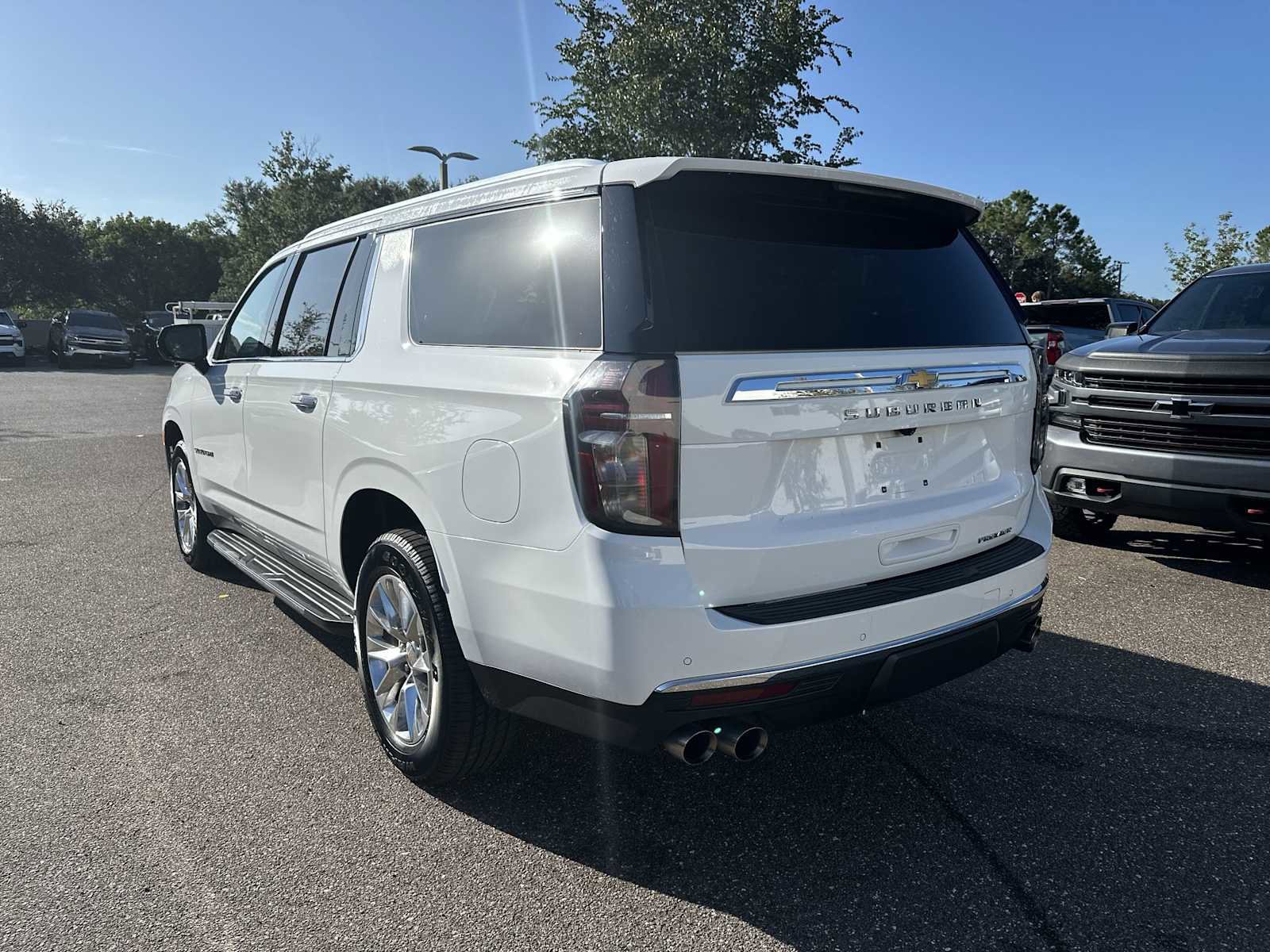 Certified 2024 Chevrolet Suburban Premier image 4
