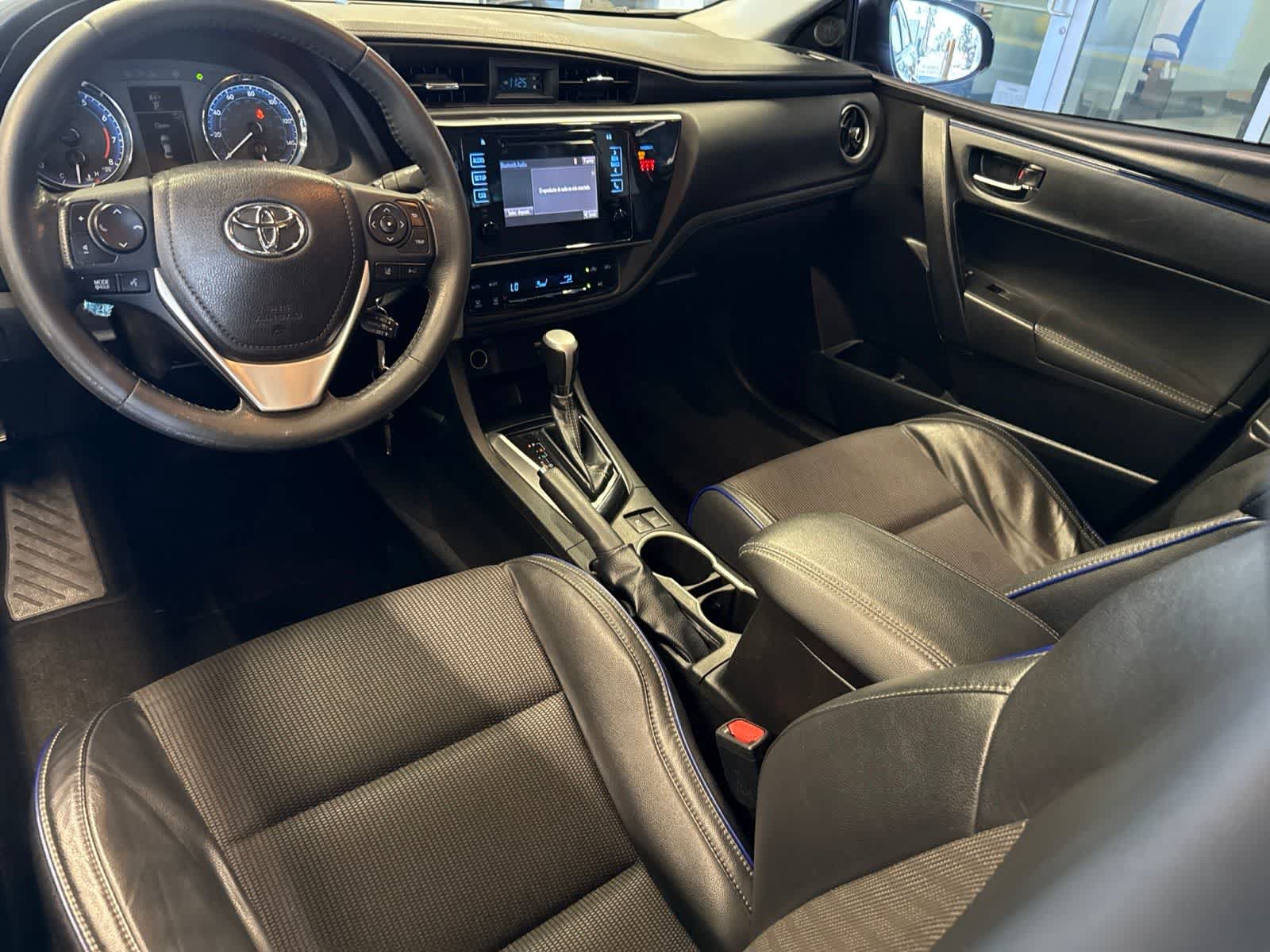 Used 2019 Toyota Corolla SE w/ Carpet Mat Package (TMS) FWD image 19