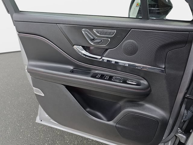 Certified 2023 Lincoln Corsair Reserve AWD/4WD image 24