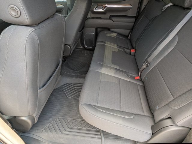 Used 2025 Chevrolet Silverado 1500 LT Trail Boss w/ Dark Appearance Package AWD/4WD image 17