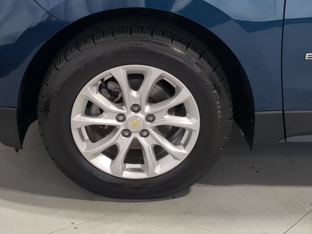 Used 2020 Chevrolet Equinox LT w/ Driver Convenience Package FWD image 17