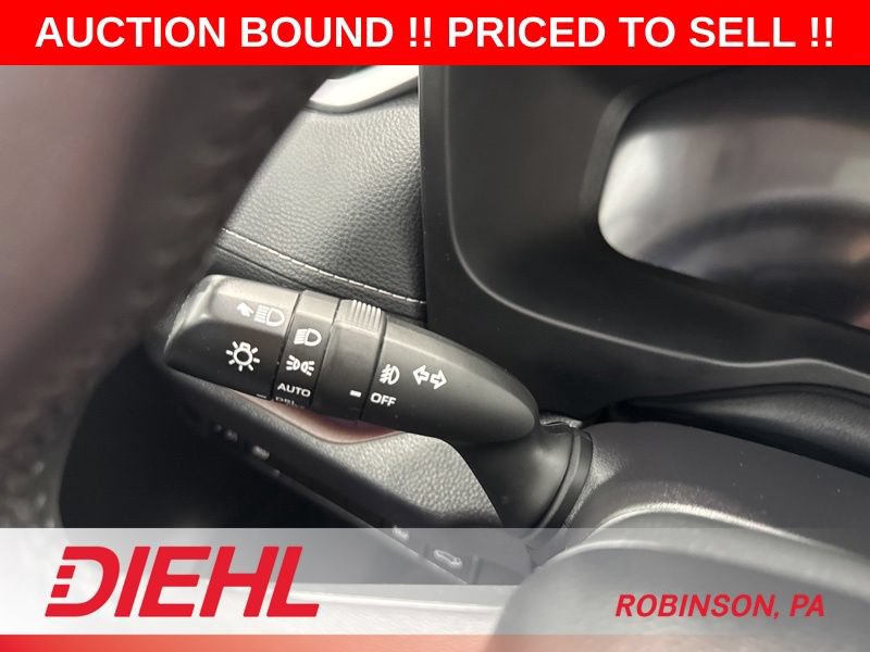 Used 2025 Toyota RAV4 Limited AWD/4WD image 26