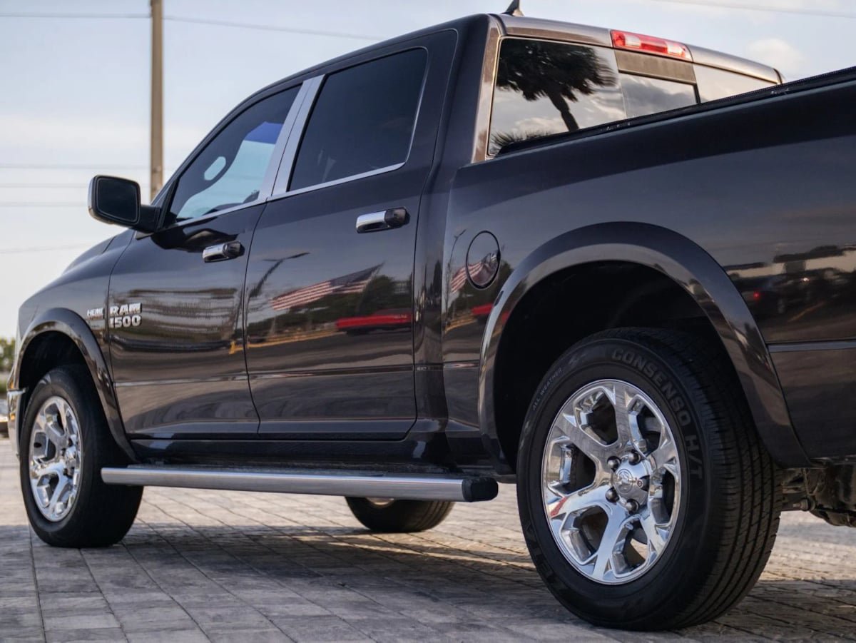 Used 2016 RAM 1500 Laramie w/ Convenience Group RWD image 10