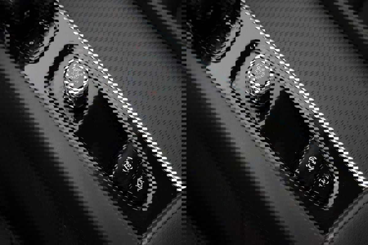 Used 2024 Volvo XC60 T8 Core image 20