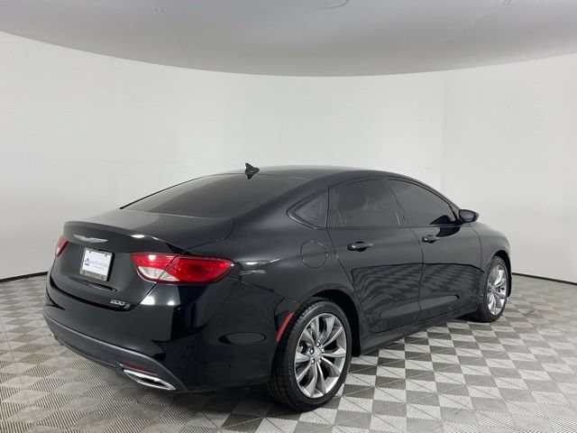 Used 2016 Chrysler 200 S w/ Navigation & Sound Group I FWD image 5