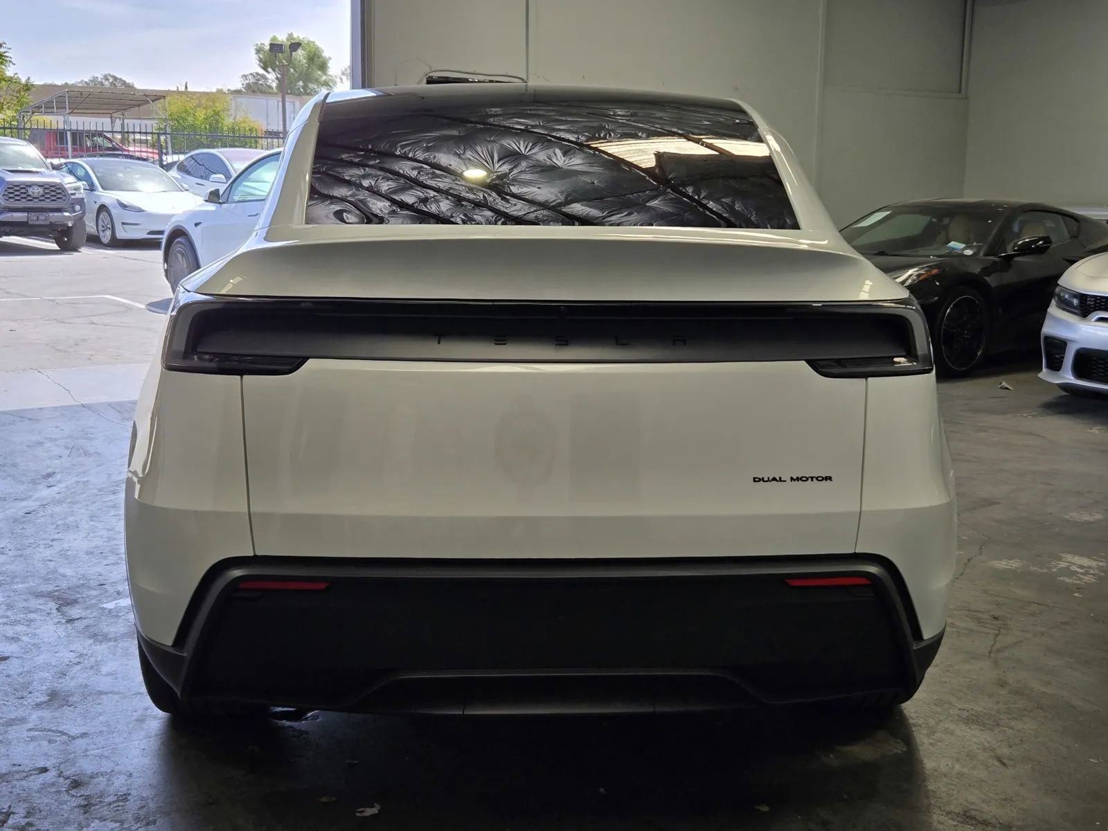 Used 2026 Tesla Model Y Long Range image 3