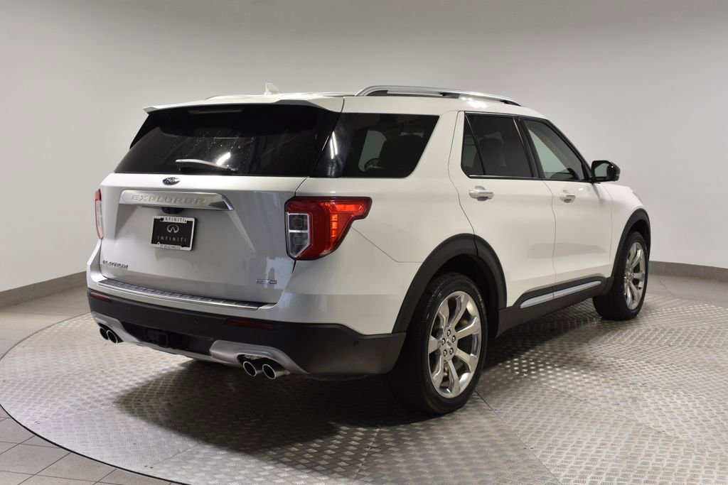 Used 2020 Ford Explorer Platinum w/ Premium Technology Package image 3