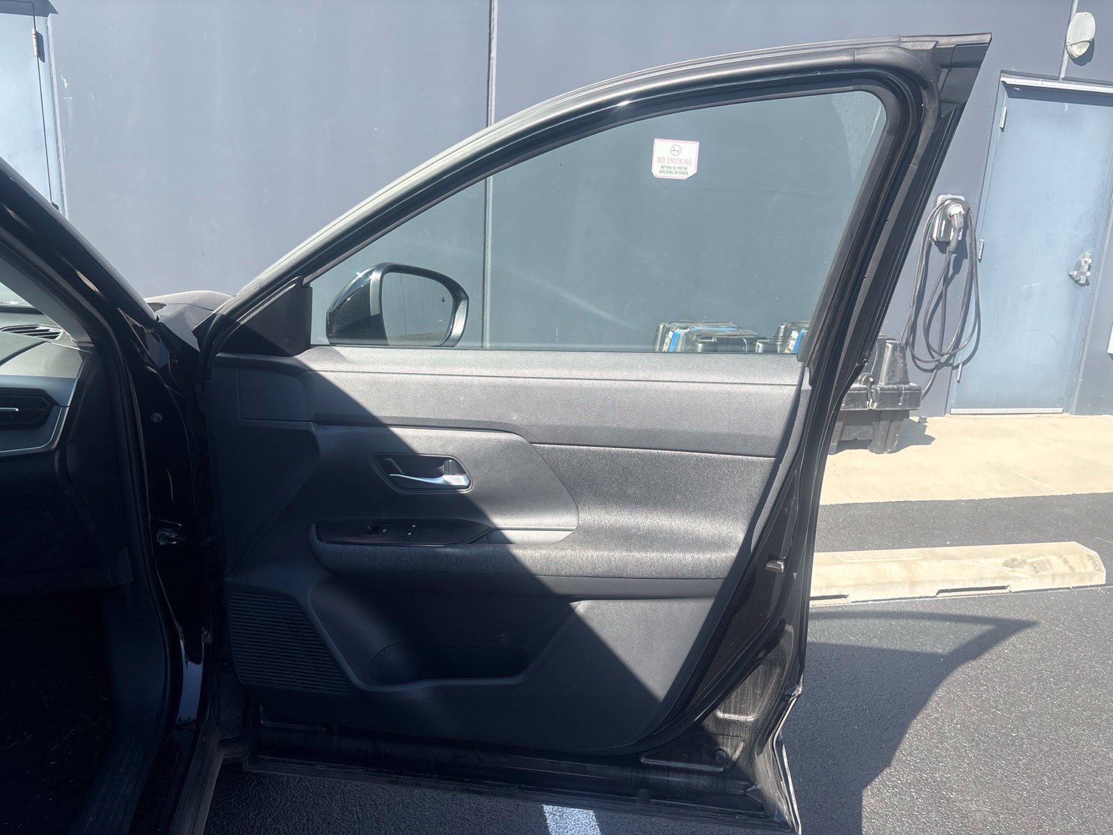 Used 2025 Nissan Kicks SV AWD/4WD image 15
