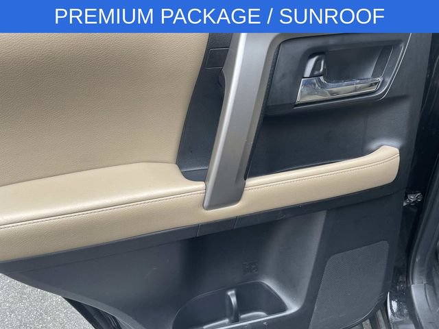 Used 2016 Toyota 4Runner SR5 Premium RWD image 11