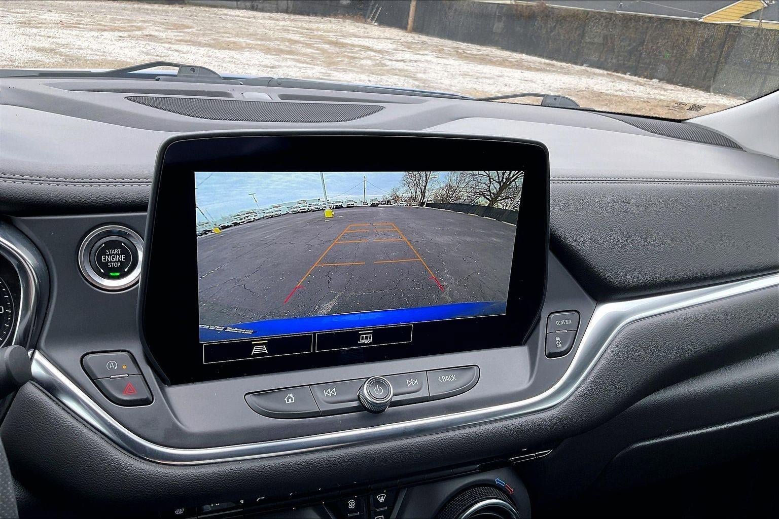 Used 2025 Chevrolet Blazer LT image 21