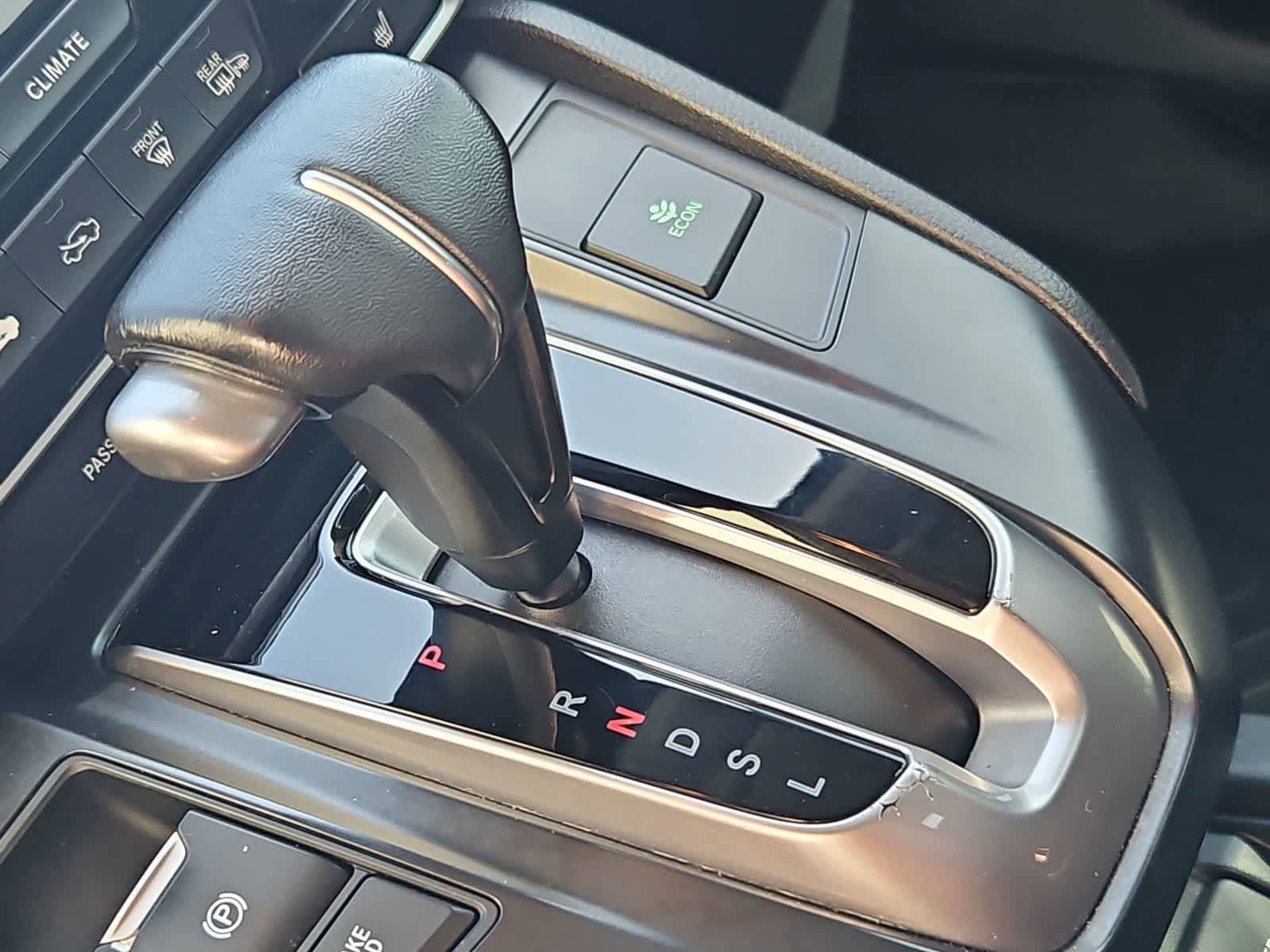 Used 2019 Honda CR-V Touring image 33