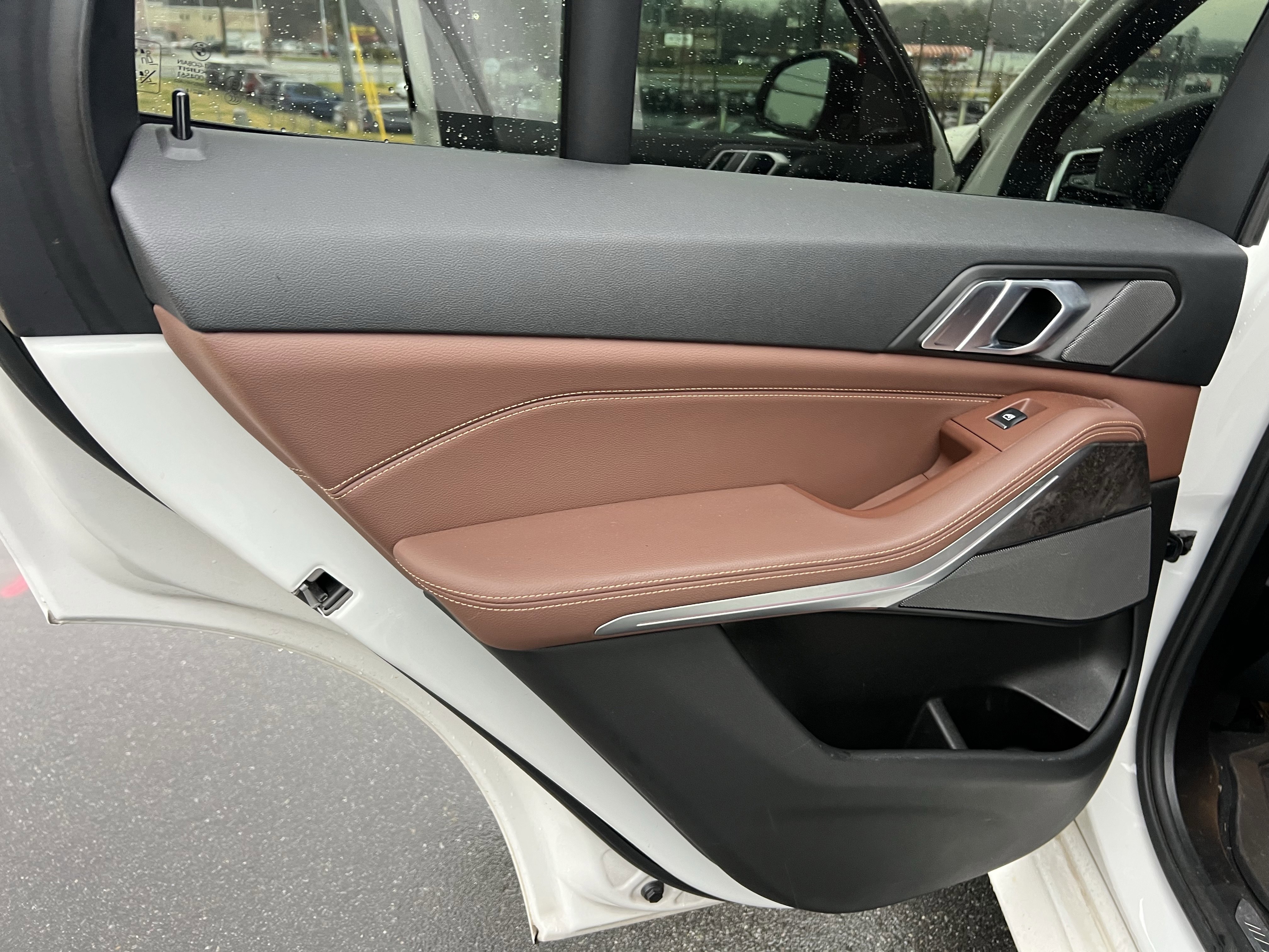 Used 2019 BMW X5 xDrive40i w/ M Sport Package image 23