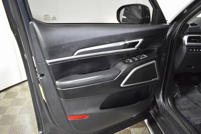 Used 2020 Kia Telluride S w/ S 8 Passenger Seating Package image 7