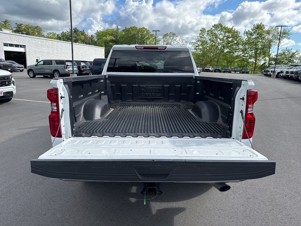 Used 2025 Chevrolet Silverado 2500 LT w/ Convenience Package AWD/4WD image 6