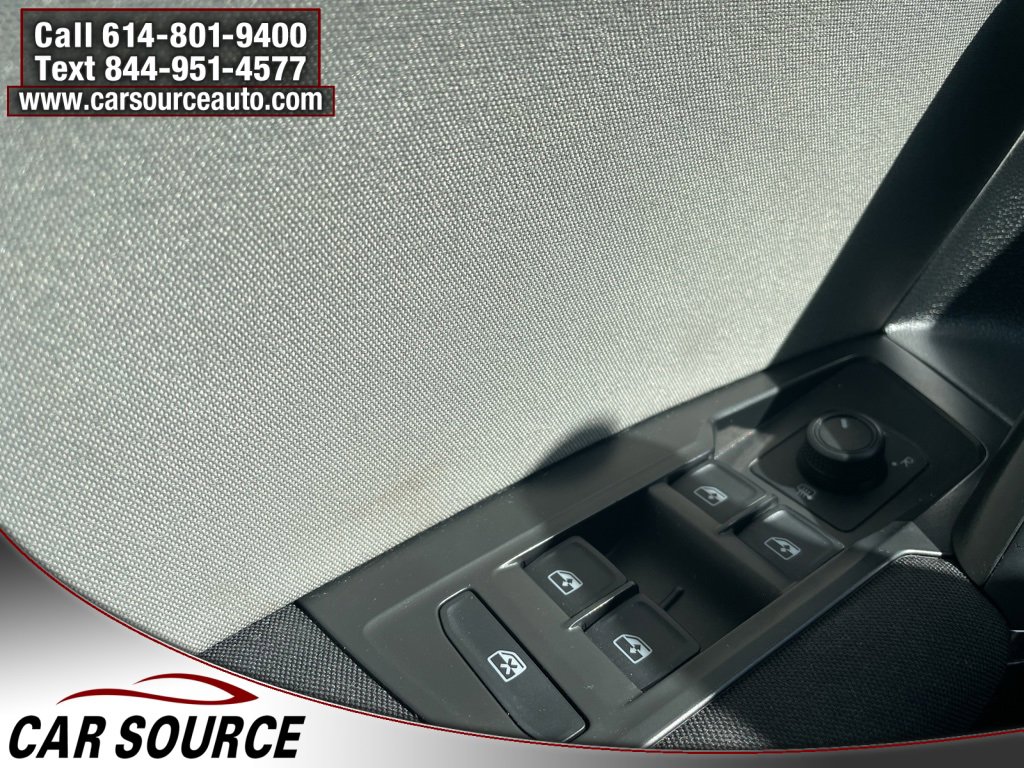 Used 2020 Volkswagen Tiguan S image 16