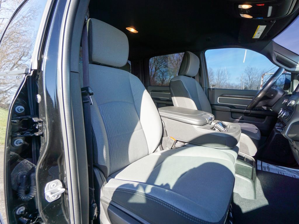 Used 2022 RAM 2500 Big Horn image 28