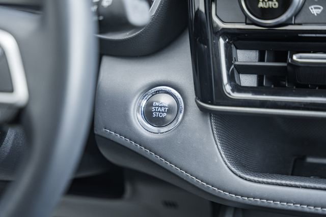 Used 2022 Toyota Highlander XLE image 29