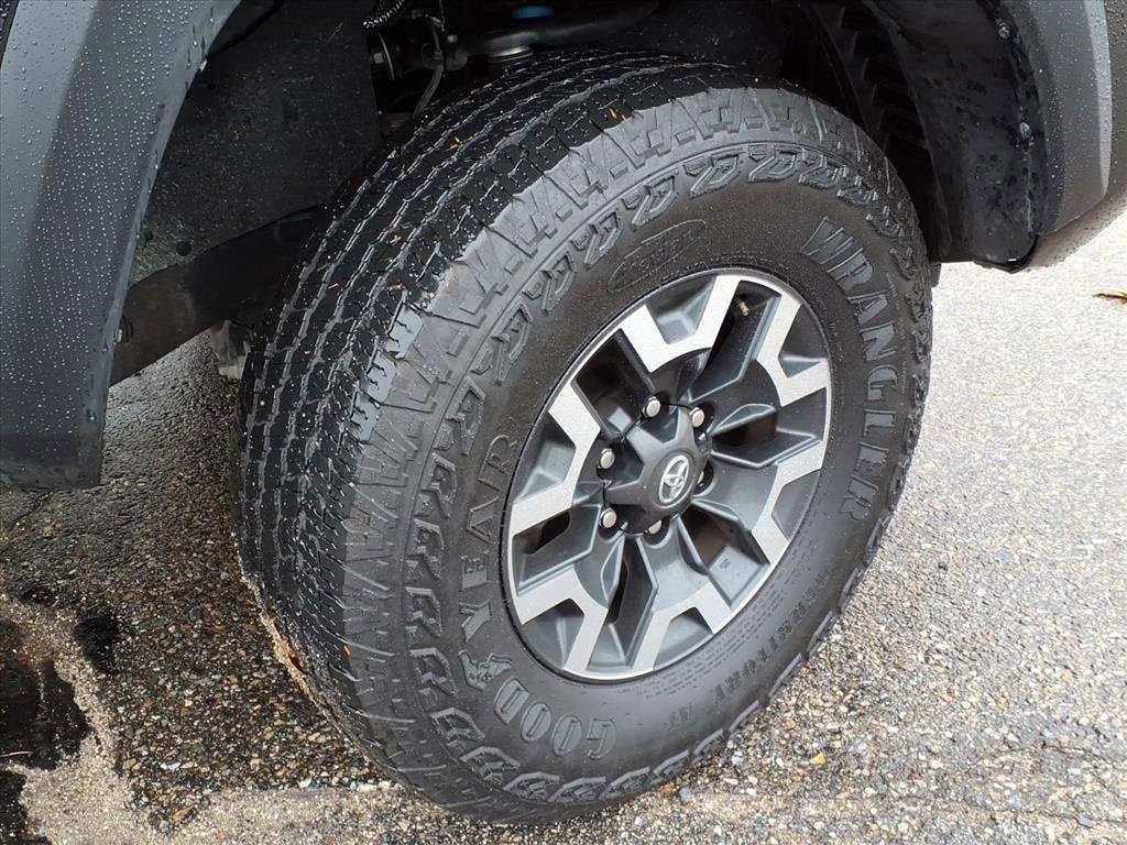 Used 2023 Toyota Tacoma TRD Off-Road image 7