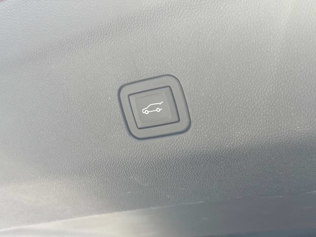 Used 2024 GMC Yukon Denali w/ Max Trailering Package AWD/4WD image 18