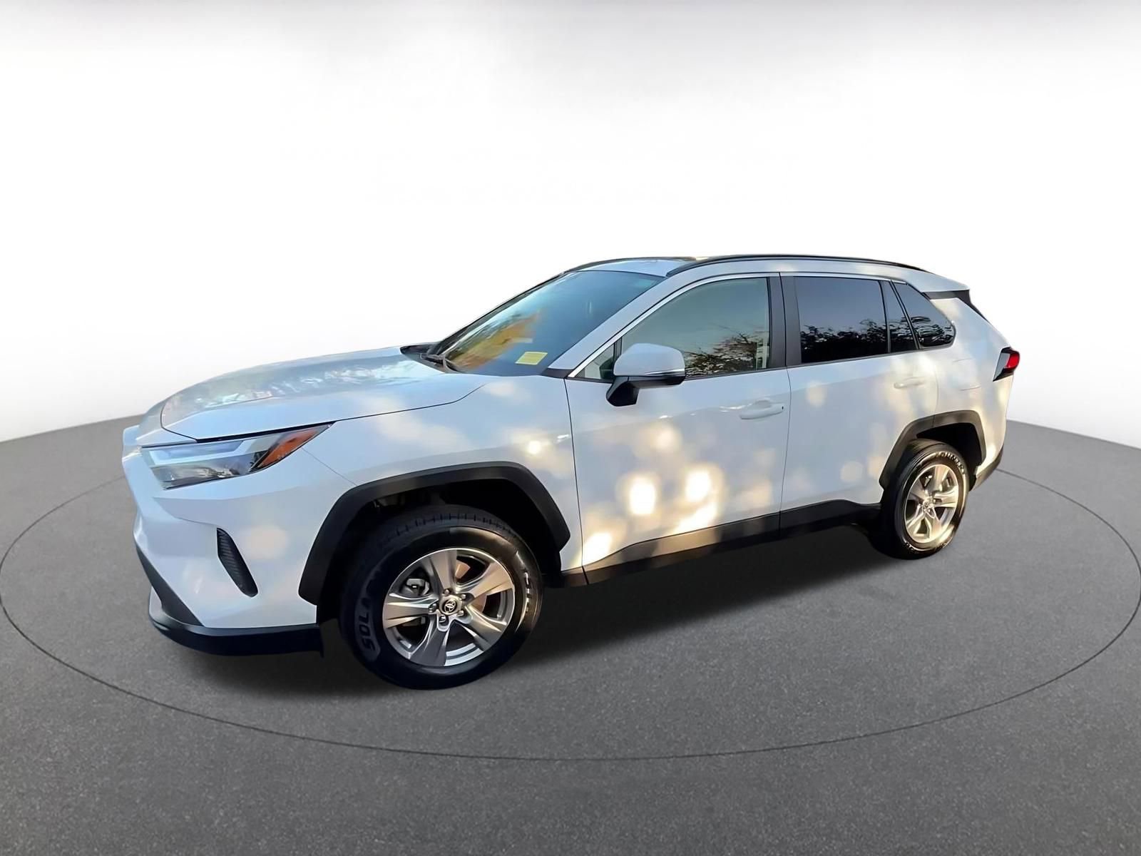 Used 2025 Toyota RAV4 XLE w/ Convenience Package image 8