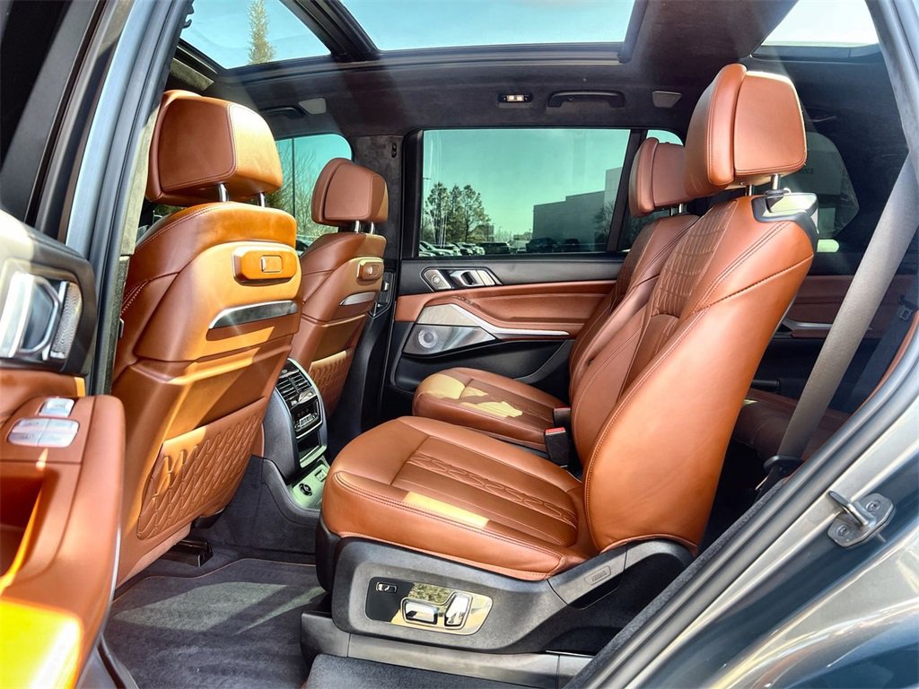 Used 2023 BMW X7 M60i w/ Executive Package image 15